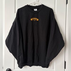 Gymshark Black Sweatshirt with Yellow-Gold Logo (M)